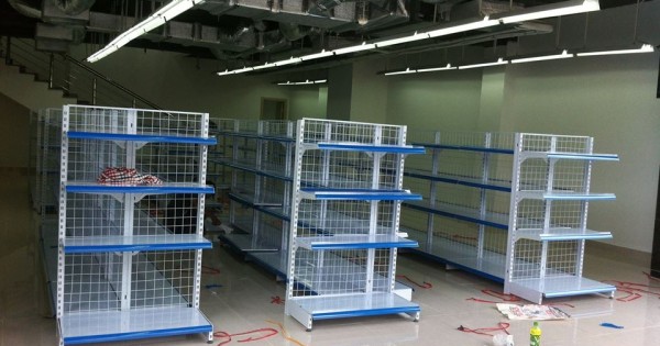 Cần mua giàn giá cũ khu vực quanh plzen hoặc praha