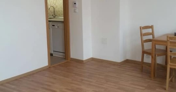 Tây muốn bán cả toà nhà 4 tầng,ở praha 9 vysočanká