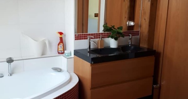 Tây muốn bán cả toà nhà 4 tầng,ở praha 9 vysočanká