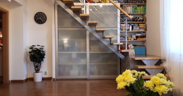 Tây muốn bán cả toà nhà 4 tầng,ở praha 9 vysočanká