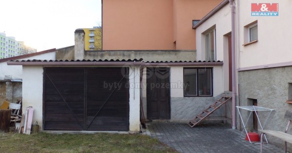 Bán nhà trên ở dưới kinh doanh, chủ tư nhân 238m2, Strakonice