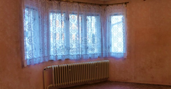 Bán nhà trên ở dưới kinh doanh, chủ tư nhân 238m2, Strakonice