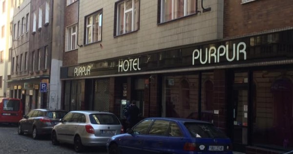 Nhượng lại Potraviny cỡ nhỏ trung tâm Praha 1, HĐ 5 năm, thích hợp 1 người làm