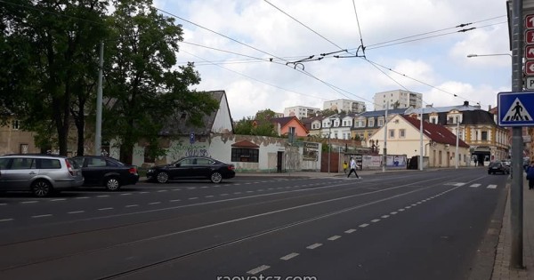 Cần bán 1200 m2 đất tại trung tâm TP Litvinov