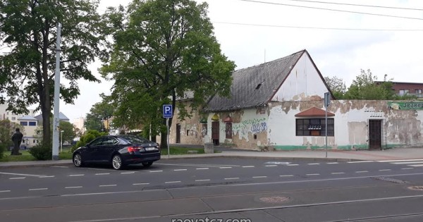 Cần bán 1200 m2 đất tại trung tâm TP Litvinov