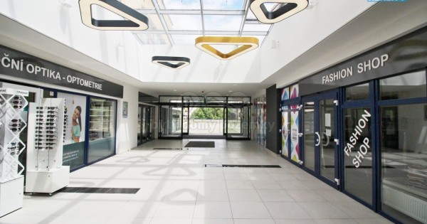 Cho thuê cửa hàng 242 m2, Praha 5 - Stodůlky