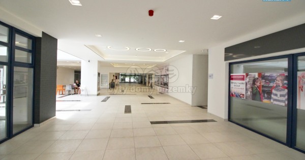 Cho thuê cửa hàng 242 m2, Praha 5 - Stodůlky