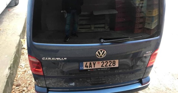 Bán xe T6 caravelle 2015 đã chạy 55000 km highline 150kw