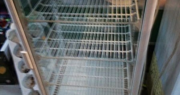 Chuyên thanh lý tủ mát, tủ kem, tủ bánh ngọt, tủ salam vùng Chrudim