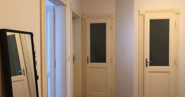 Cho thuê nhà 2+1 trong trung tâm giữa bán kính Praha 2 và Praha 3