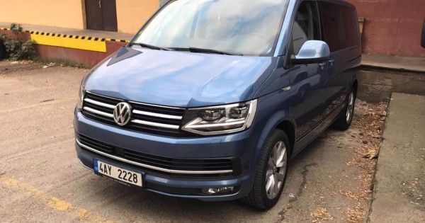 Bán xe T6 caravelle 2015 đã chạy 55000 km highline 150kw