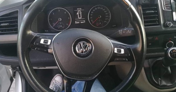 bán xe Transporter Long 2.0 110kw đời 2016, Xe mới chạy được 81 000 km