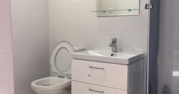 Cho thuê nhà 2 phòng ngủ, bếp, hành lang thoáng tại Praha