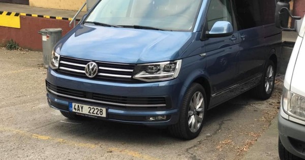 Bán xe T6 caravelle 2015 đã chạy 55000 km highline 150kw