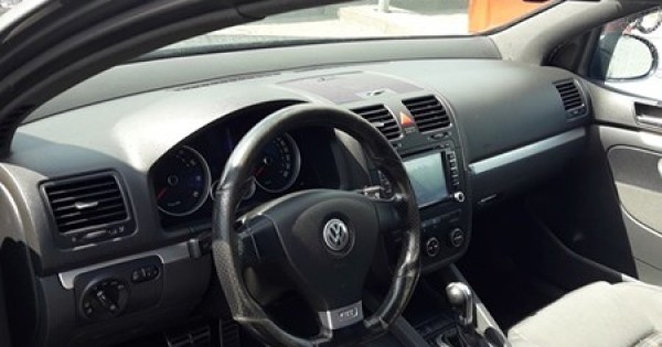 volkswagen Golf GTI, đời 2006, 2.0 máy xăng đã chạy 200xxx km