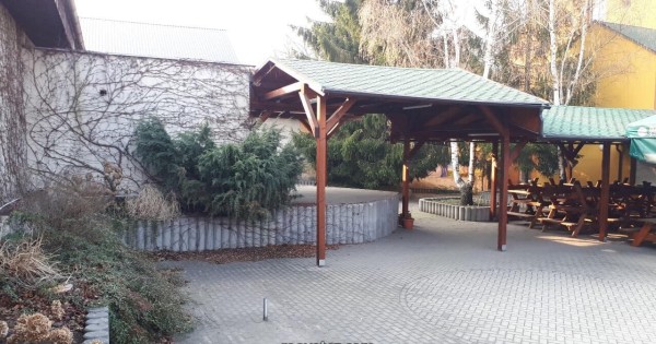 Cần bán mặt bằng kinh doanh nằm tại vùng Pardubický kraj, TP Česká Třebová