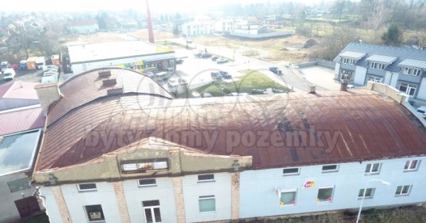 Cho thuê cửa hàng 250 m2, trong trung tâm mua sắm ở Kostelec nad Č. Lesy