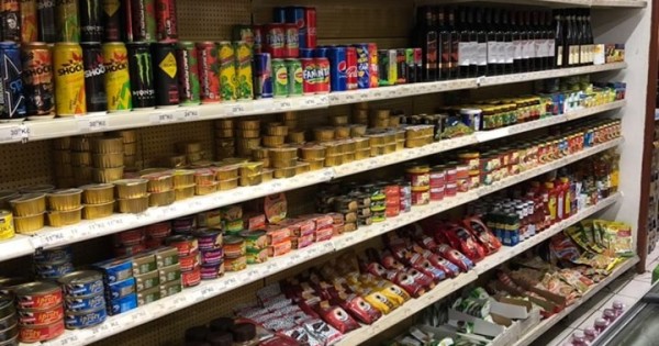 nhượng lại potraviny diện tích 40m2, chưa kể kho, hoạt động tại TP Brno