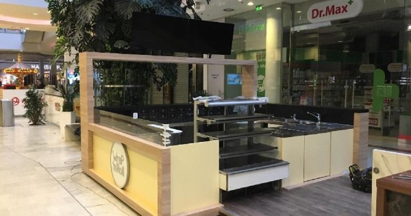 Nhượng lại HĐ quầy ăn nhanh trong siêu thị OC Smíchov , Praha 5
