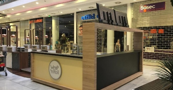Nhượng lại HĐ quầy ăn nhanh trong siêu thị OC Smíchov , Praha 5