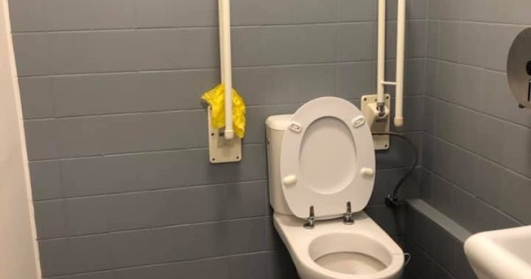 Sang nhượng quán ăn, diện tích 150m2, vườn 33m3, 7 chỗ để xe..