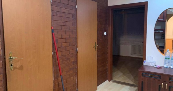 Cho thuê byt 3+1, diện tích 76m, tại praha 8 bohnice