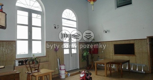 Bán cửa hàng trên ở dưới bán hàng, chủ tư nhân, 887 m2