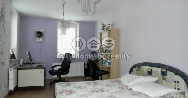 Bán cửa hàng trên ở dưới bán hàng, chủ tư nhân, 887 m2