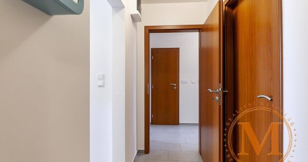 Bán căn hộ 3+1/ 75m2 tại phố Benkova. Praha 4 - Chodov.