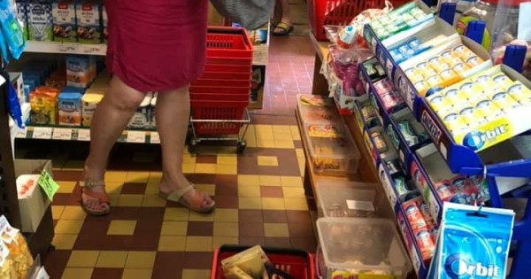 Nhượng lại cửa hàng trên ở dưới bán hàng làng Dražice, Tábor