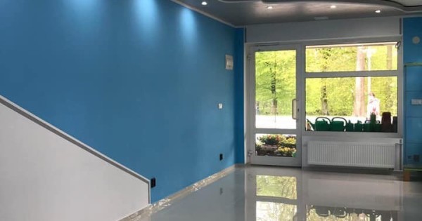Cần cho thuê tiện tóc tại gần biên giới Đức