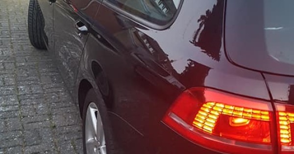 Bán xe wolksvagen passat 1.6 TDI (blue motion)