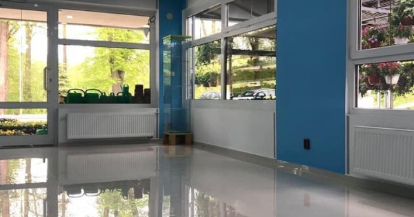 Cần cho thuê tiện tóc tại gần biên giới Đức