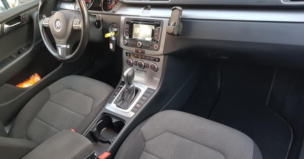 Bán xe vw passat 2.0TDI 103kw sx 2014 210ngkm