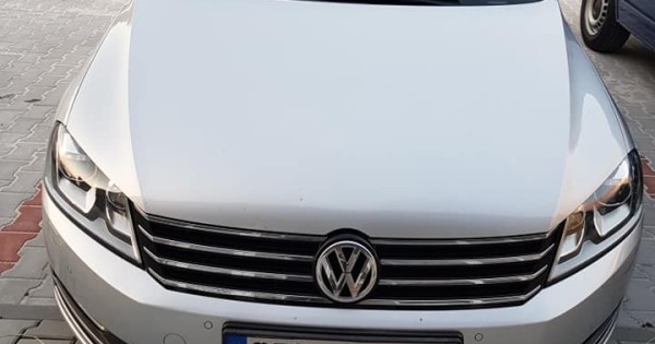 Bán xe vw passat 2.0TDI 103kw sx 2014 210ngkm