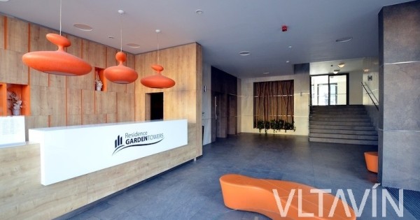 cho thuê căn hộ mới 3+kk / 75m2 trên tầng 2 ở tòa nhà Garden Tower