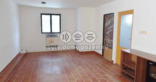 Bán bất động sản, cửa hàng, chủ tư nhân, 59 m2, ở Jindřichův Hradec