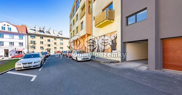 Bán bất động sản, cửa hàng, chủ tư nhân, 105 m², Praha 9