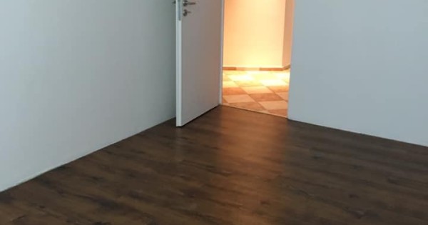 Cho thuê být 3+kk (83m) gần metro Chodov, muốn cho thuê cả gia đình