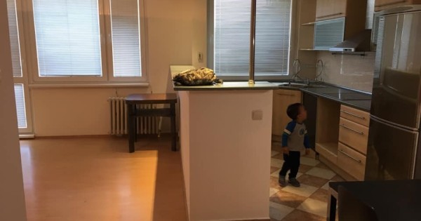 Cho thuê být 3+kk (83m) gần metro Chodov, muốn cho thuê cả gia đình