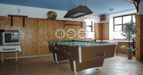 Bán cửa hàng trên ở dưới bán hàng, chủ tư nhân, 887 m2, Chabařovice