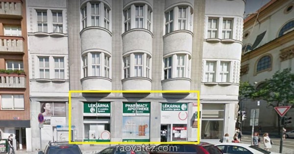 Cửa hàng cho thuê tại Ječná, Praha 2, ngay cạnh quảng trường Karlovo.