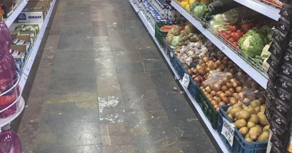 Sang nhượng potraviny diện tích 150m tại Praha 8