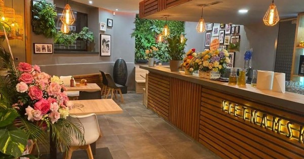 Quán Việt tại thành phố Liberec cần 1 đầu bếp và 2 phụ bếp