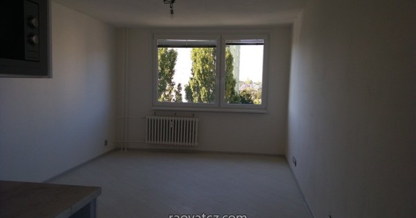 Bán Byt 3+kk gần Metro Haje Praha 4 DT 72m2 đã bau sửa đẹp