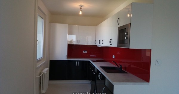 Bán Byt 3+kk gần Metro Haje Praha 4 DT 72m2 đã bau sửa đẹp