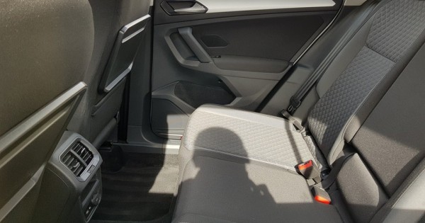 Bán xe volkswagen TIGUAN 2.0TDI/110Kw, 61.000km, 1/2018