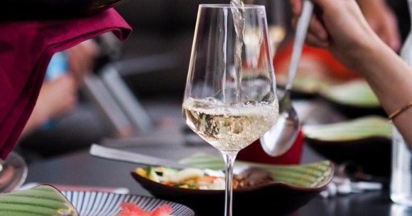 Tuyển bồi bàn cho Nhà hàng Asijska hiện đại ở trung tâm Praha 1