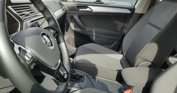 Bán xe volkswagen TIGUAN 2.0TDI/110Kw, 61.000km, 1/2018