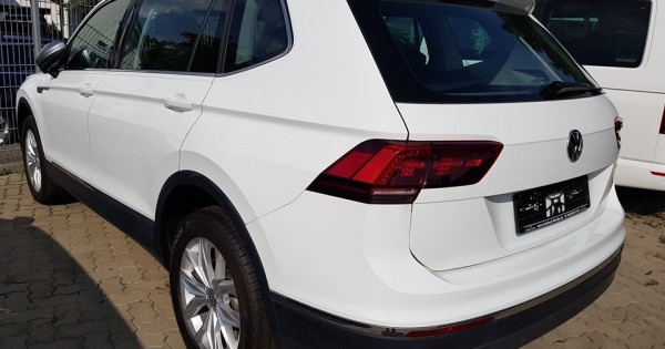 VW TIGUAN allspace 2.0TDI/110kw 4 motion(4×4) highline, 41000km, 7/2018